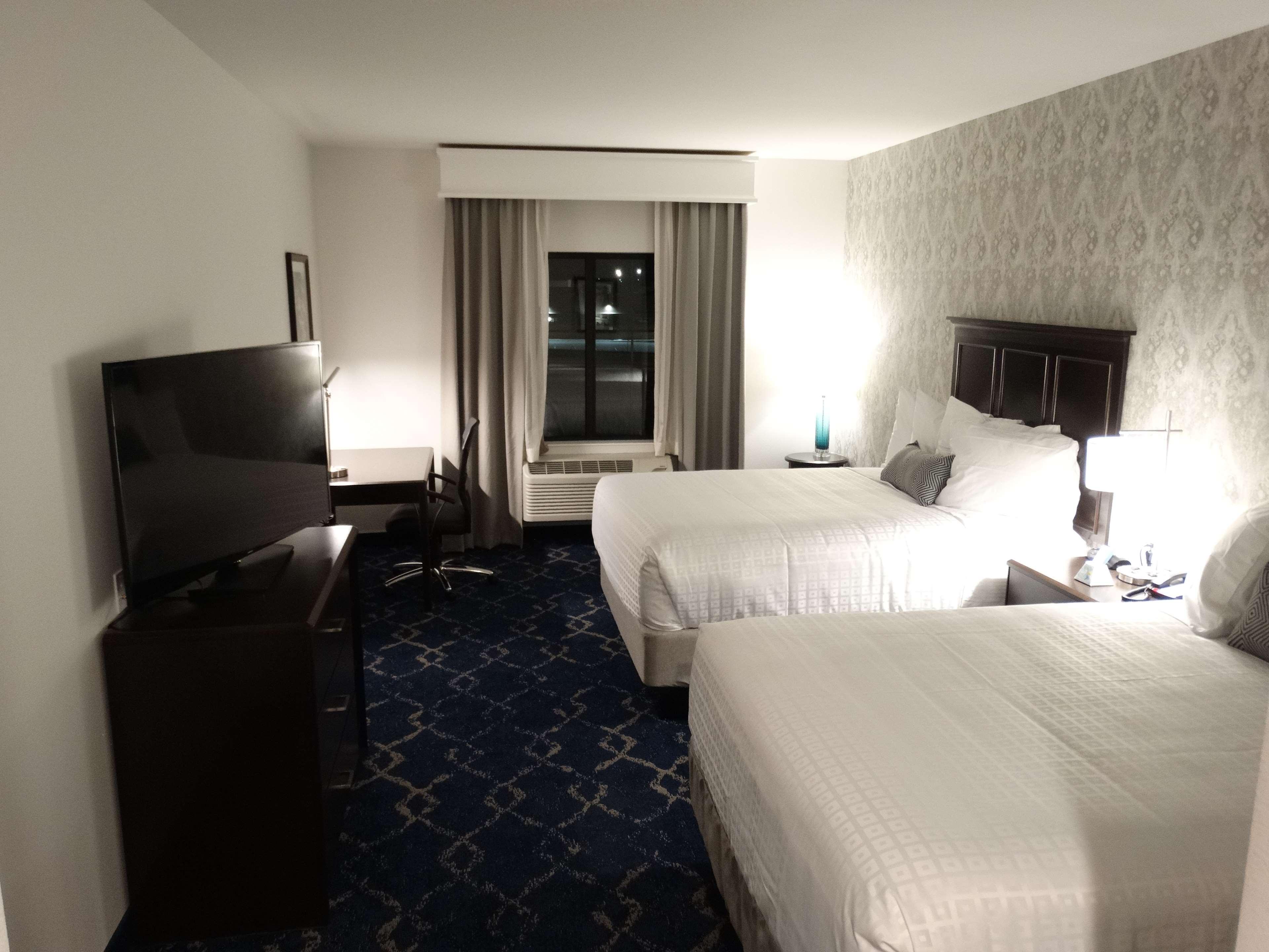 Best Western Plus New Richmond Inn & Suites Bagian luar foto