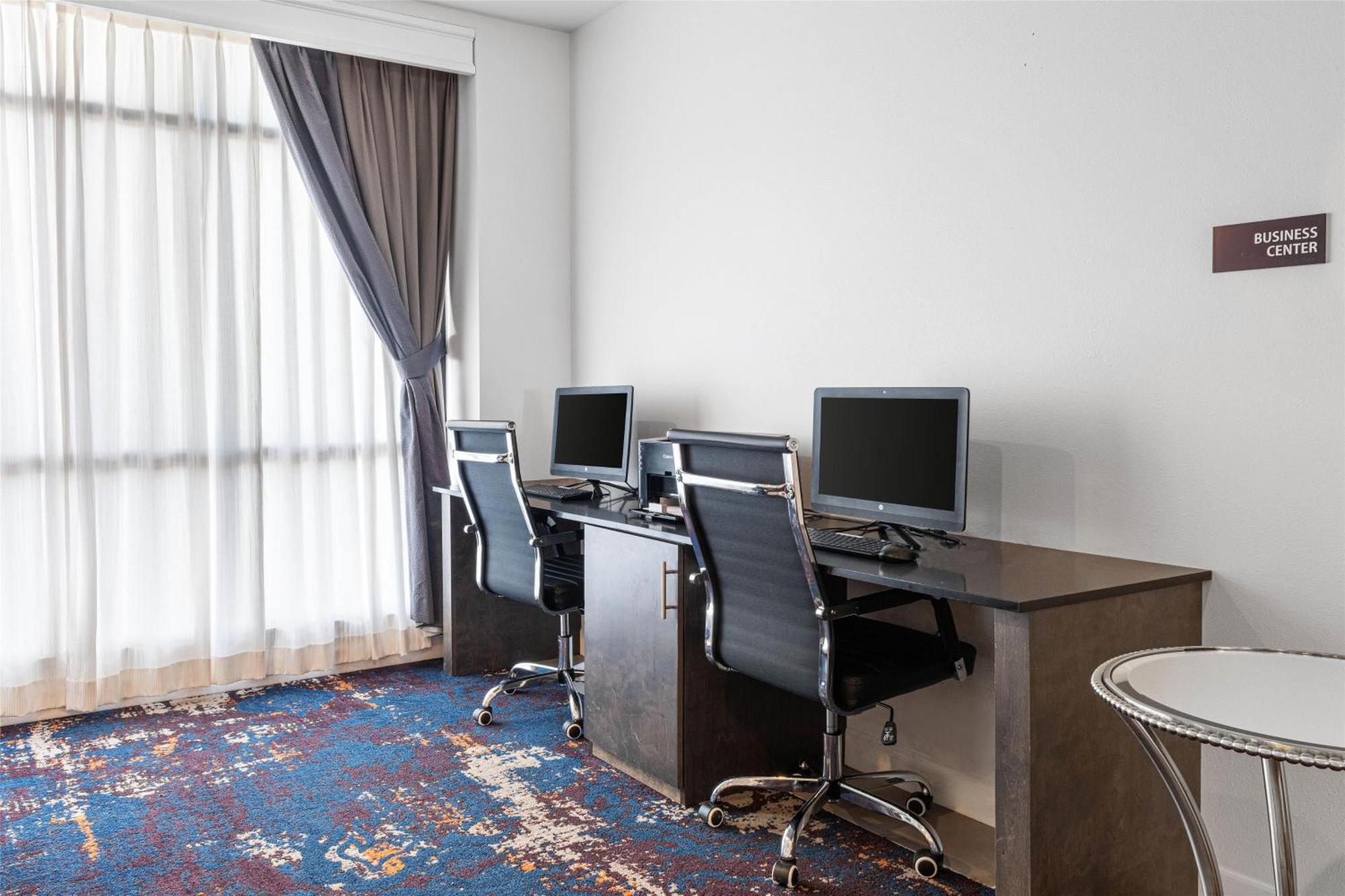 Best Western Plus New Richmond Inn & Suites Bagian luar foto