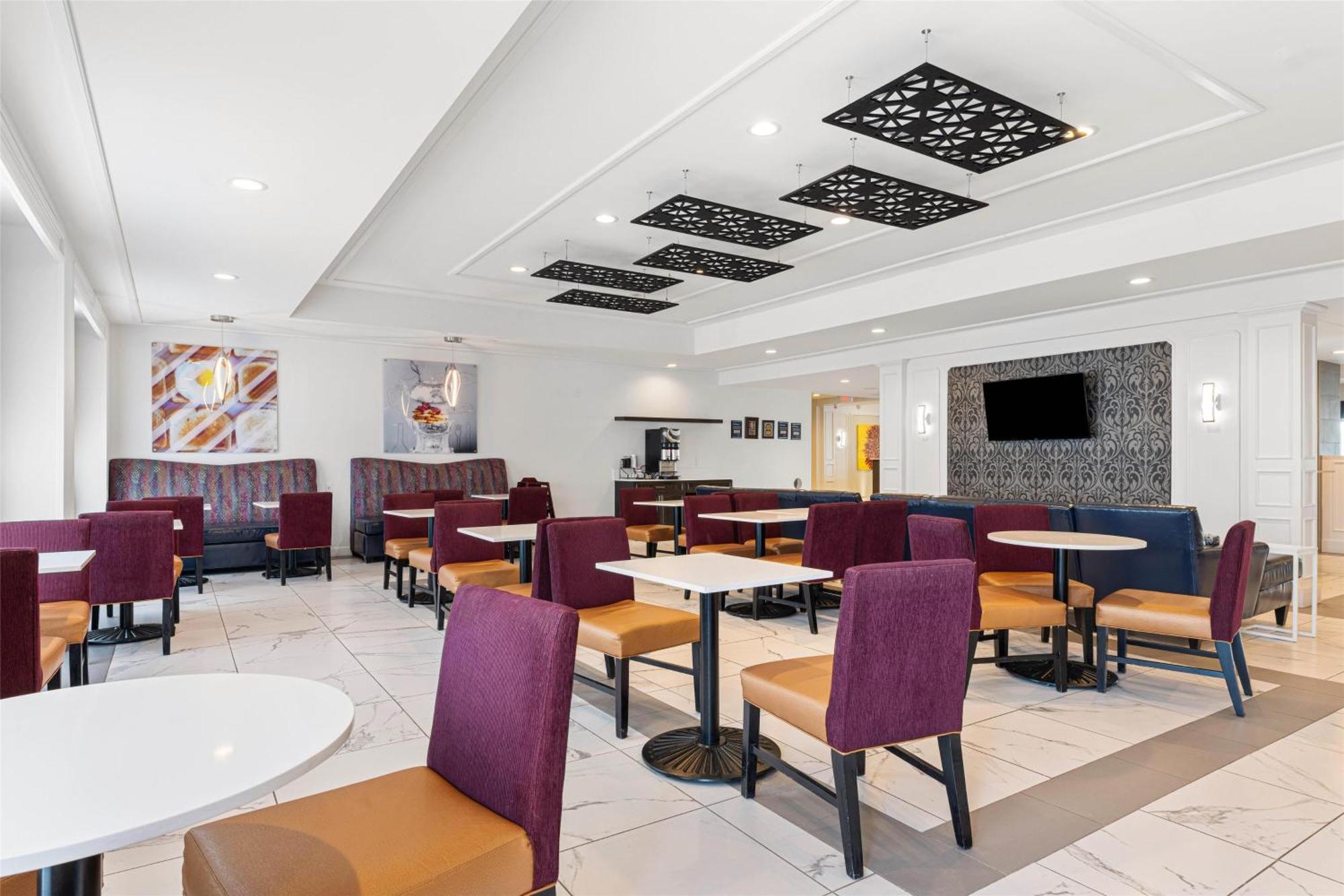 Best Western Plus New Richmond Inn & Suites Bagian luar foto
