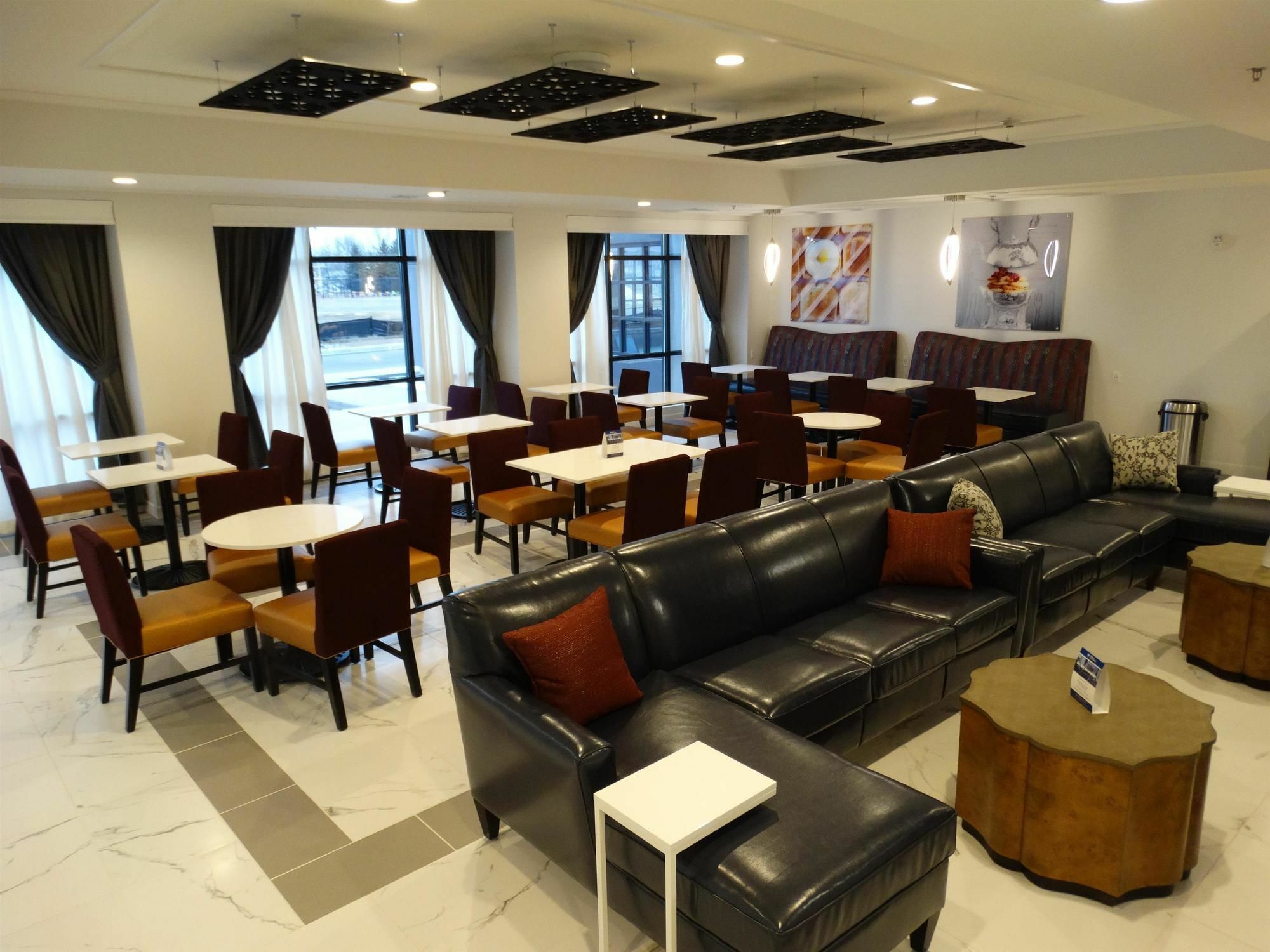 Best Western Plus New Richmond Inn & Suites Bagian luar foto